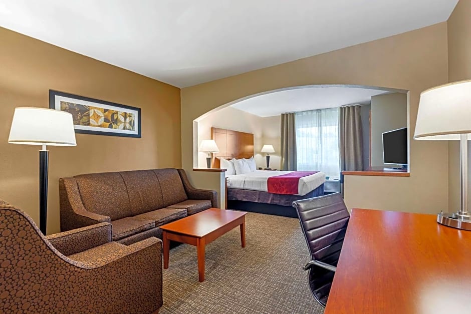 Comfort Suites Dallas Park Central