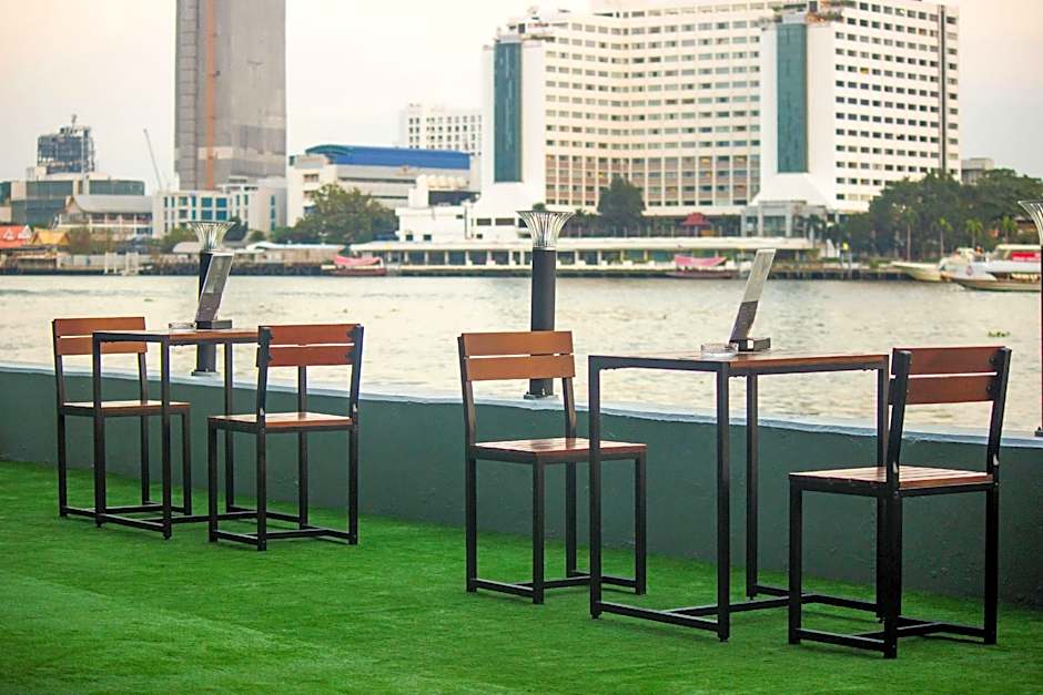 Anandpura Riverside Hotel