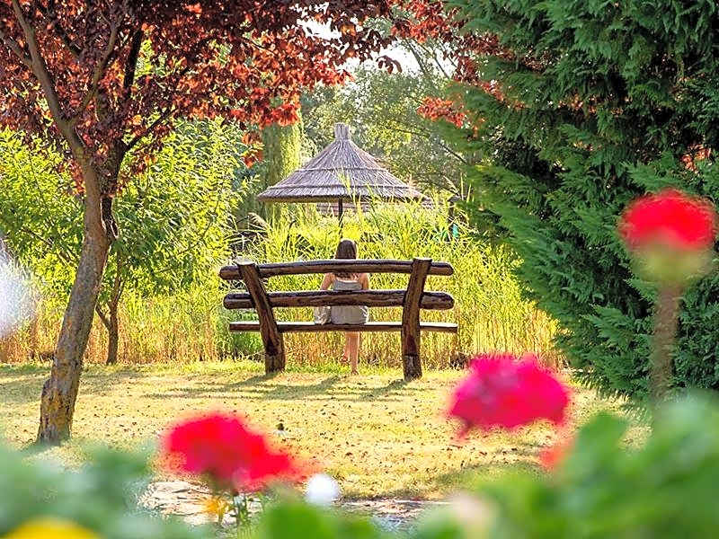 Orchidea Hotel Lipót