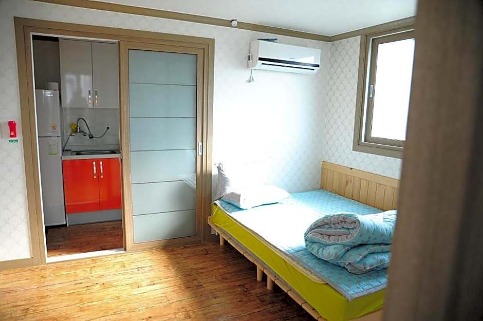 THE 1st Andong Hostel