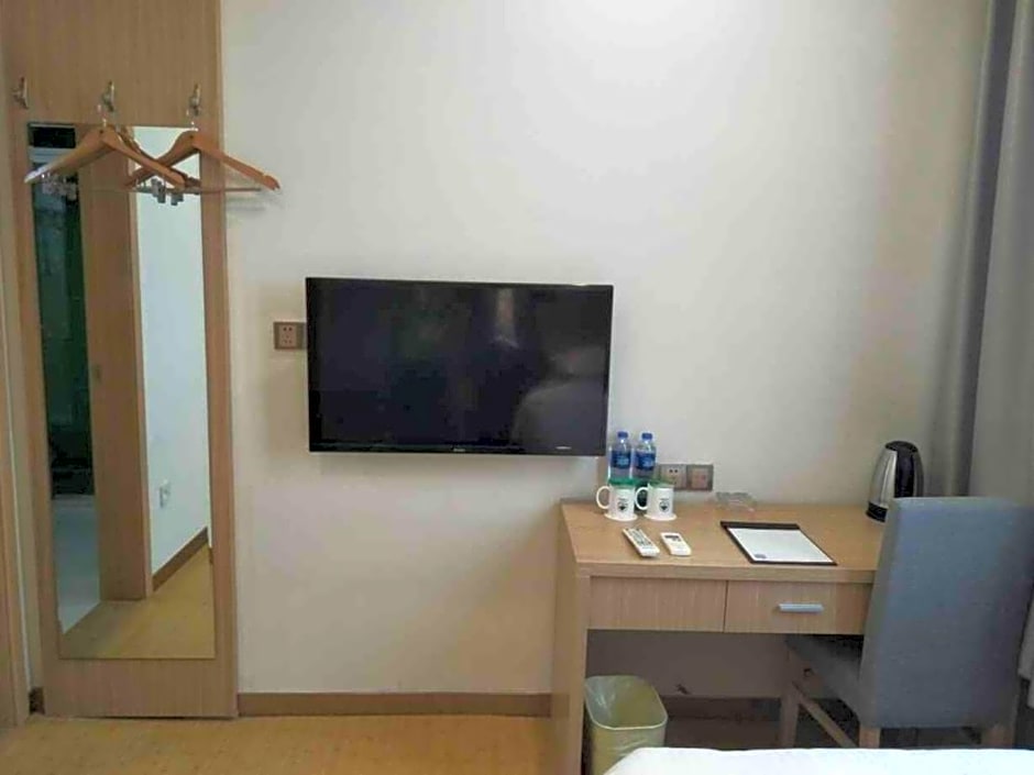 GreenTree Inn Yancheng Dongtai Fuan Town Express Hotel