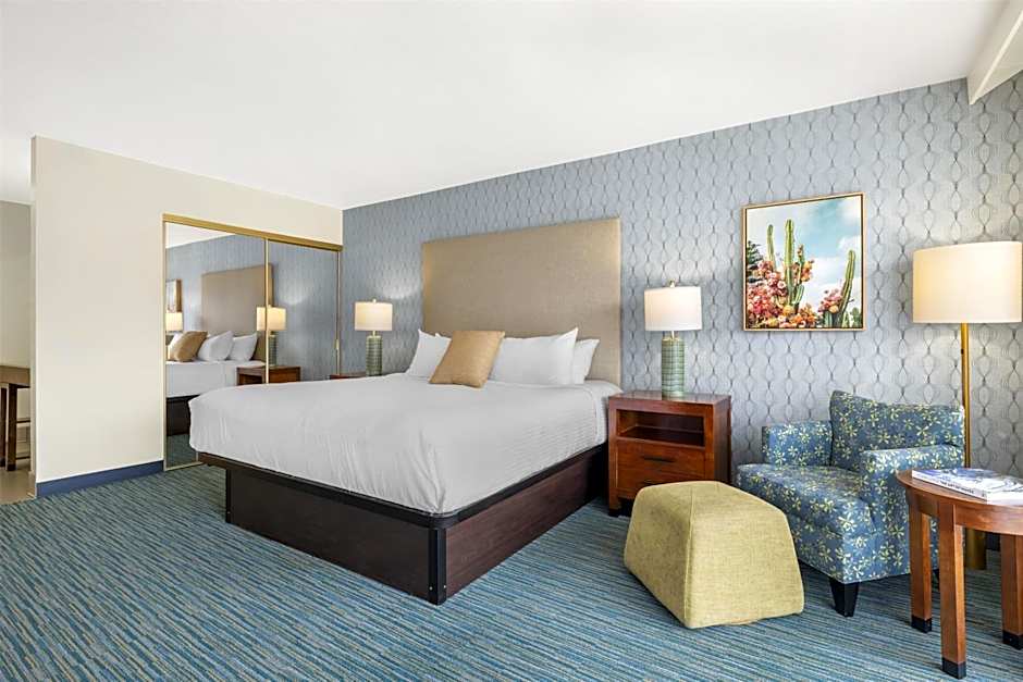 Best Western Plus Beach View Lodge Carlsbad