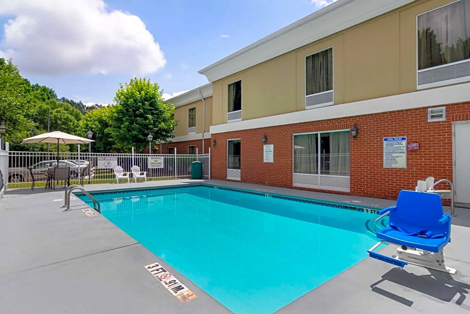 Quality Inn & Suites Decatur - Atlanta East