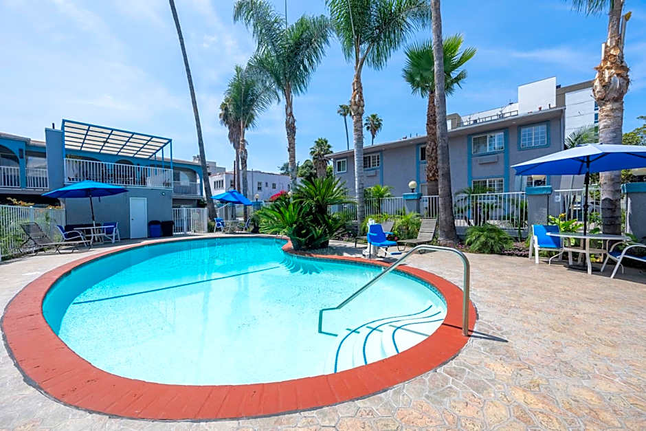 Hollywood City Inn
