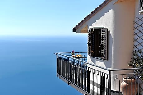 Double Room with Balcony and Sea View