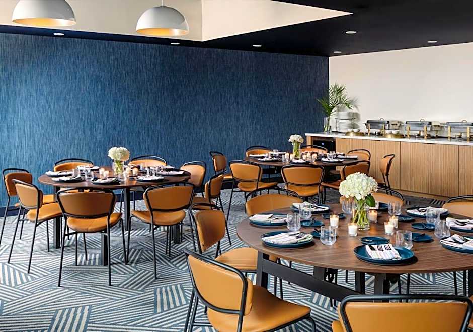 Hotel Tupelo, a Wyndham Hotel