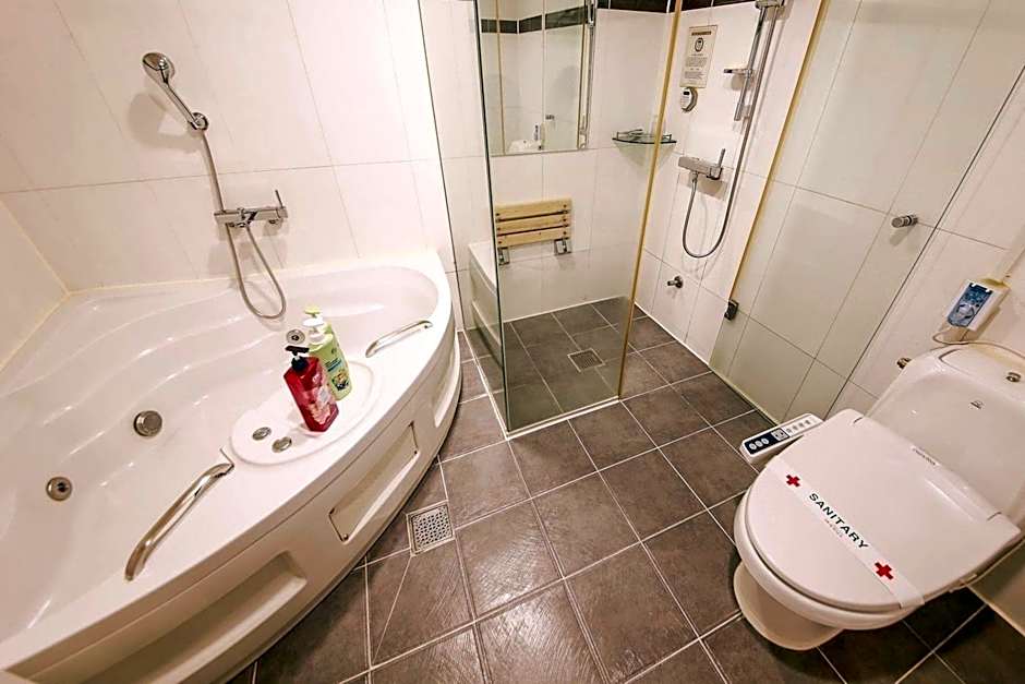 Cheonan Business Hotel