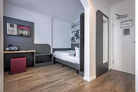 Double Room Compact