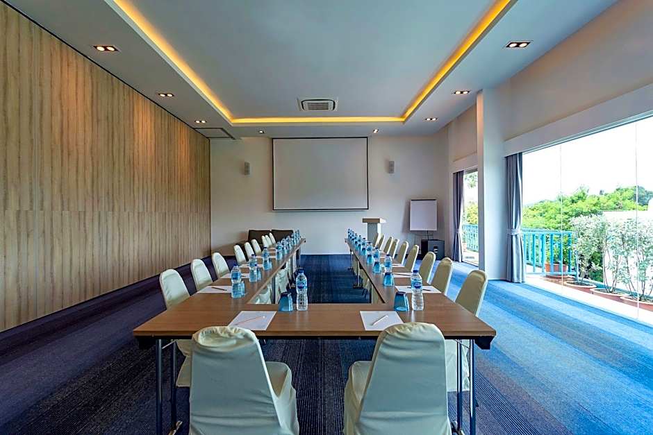 Costa Village Bangsaray