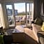 Beautiful 2 bedroom caravan, holiday park Tenby