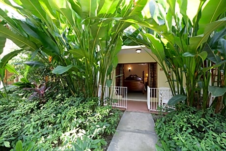 STANDARD GARDEN VIEW