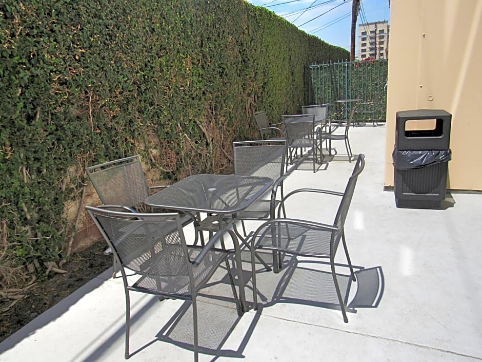 Capri Suites Anaheim