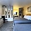 Cedar Wood Inn
