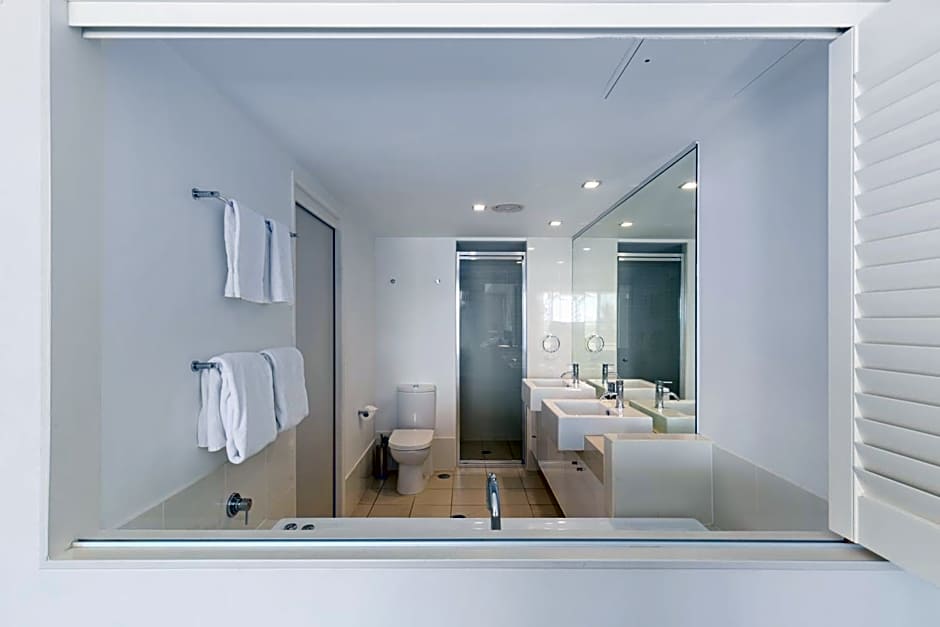 Beaches on Lammermoor Apartments