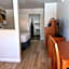 Days Inn by Wyndham Bishop