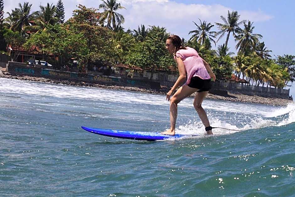 Medewi Secret SurfCamp