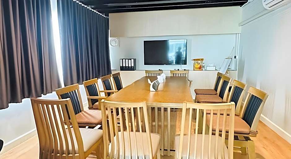 V1  Boutique Hotel