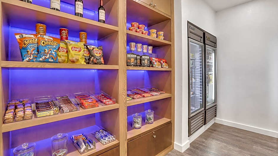 Staybridge Suites Savannah Historic District By IHG