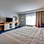 Hampton Inn By Hilton & Suites Boston-Waltham