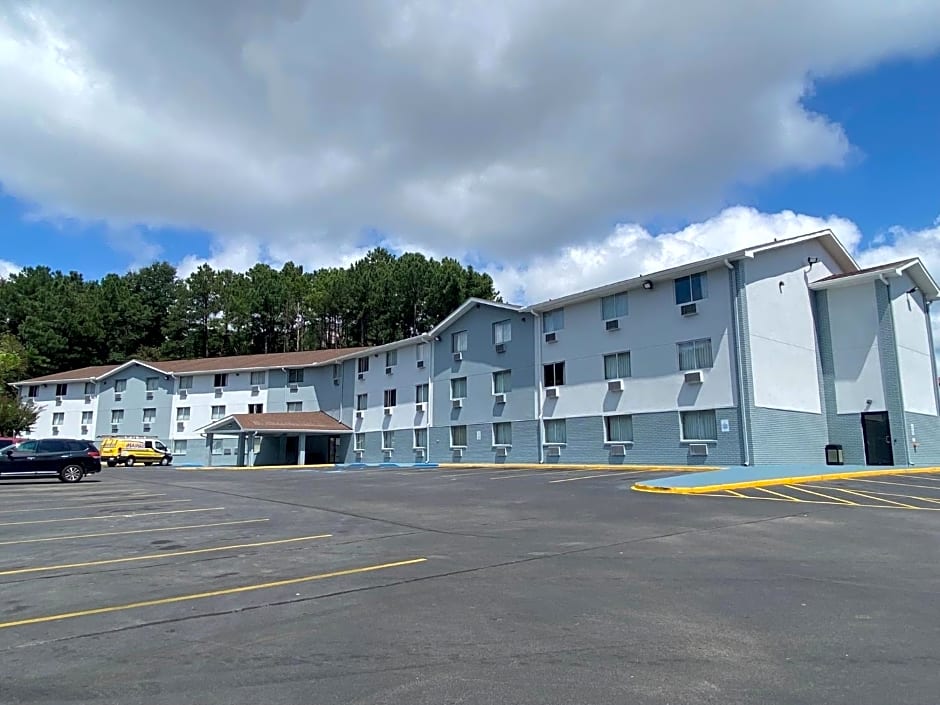 Super 8 by Wyndham Homewood Birmingham Area