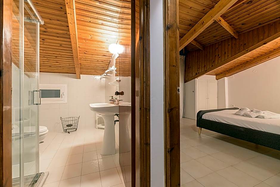 Denise Studios and Apartments