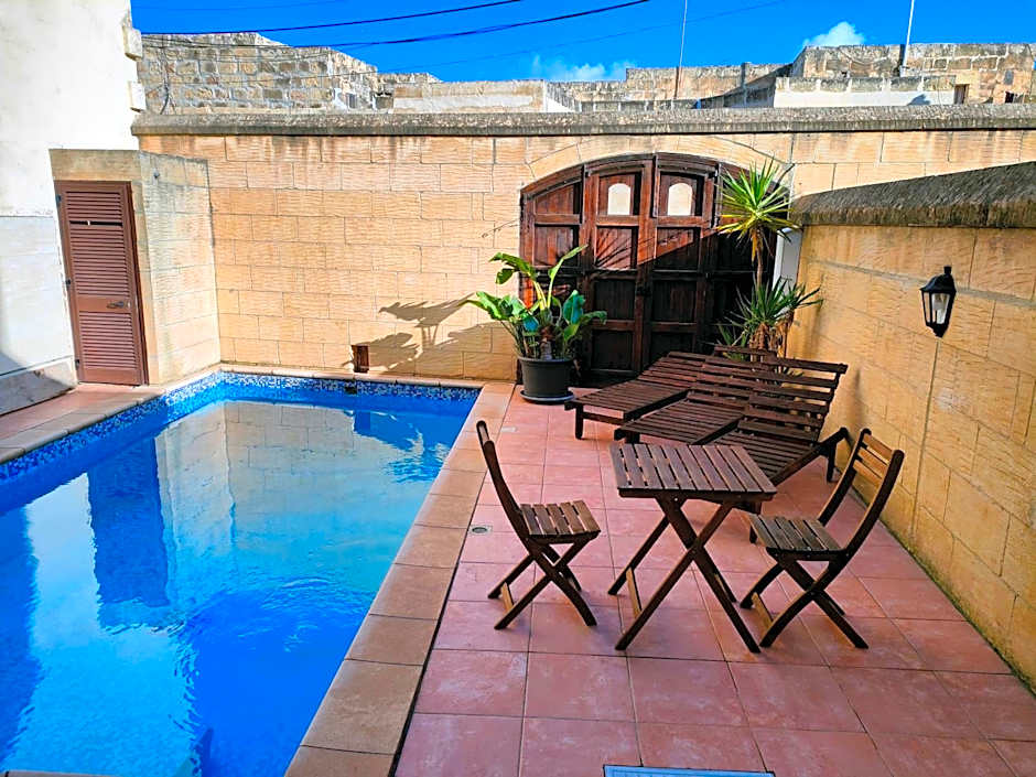 Grotto's Paradise B&B