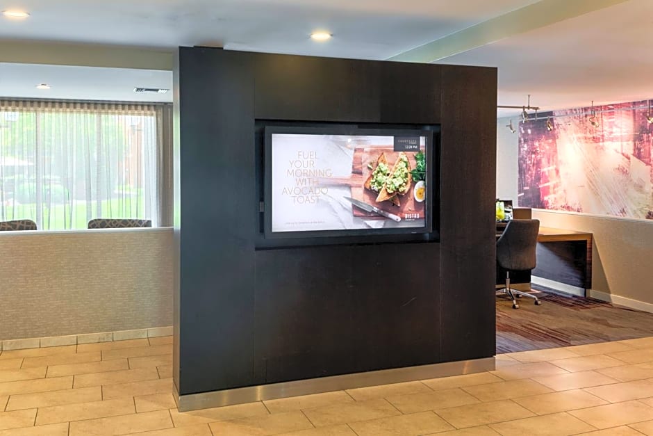 Courtyard by Marriott Cincinnati Blue Ash