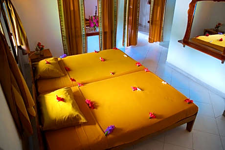 Deluxe Garden View, Guest room, King or Double, Garden view