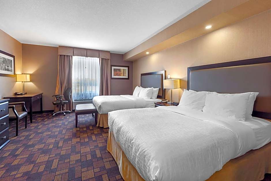 Best Western Plus Fox Creek