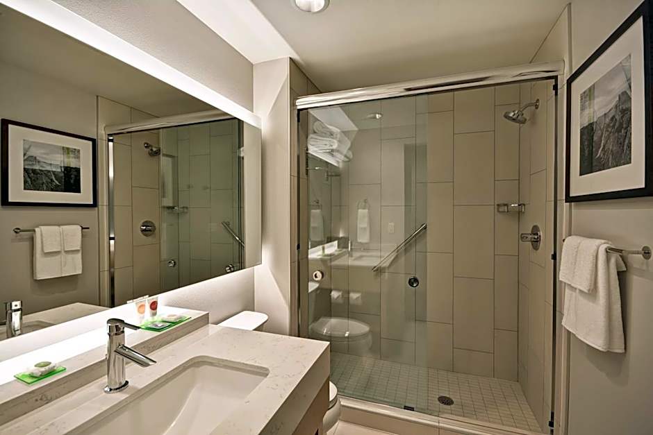 Hyatt Place Fresno