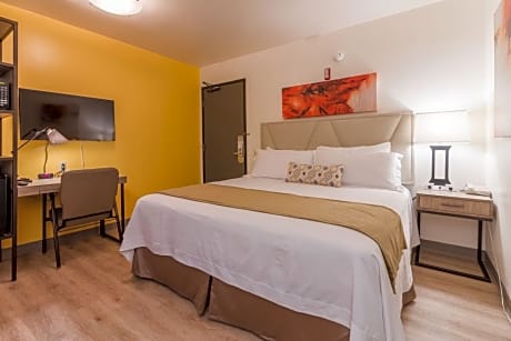 Deluxe King Room