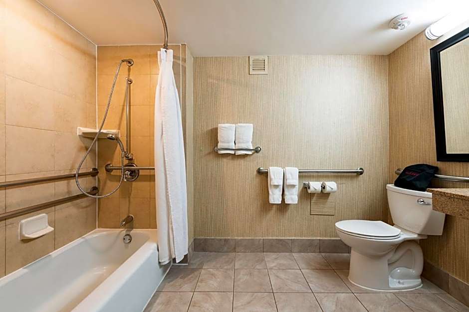 Crowne Plaza Newark Airport By IHG