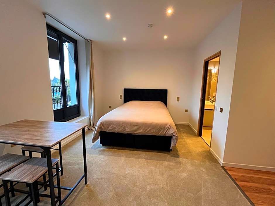 HDG Hôtel Gare de L'Isle Adam Appart's Hotel