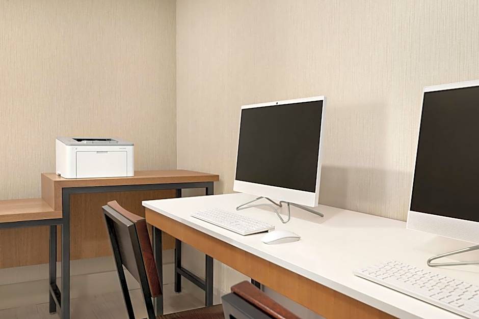 Holiday Inn Express Hotel & Suites McAlester By IHG