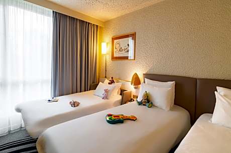 Classic Twin Room with Sofa Bed