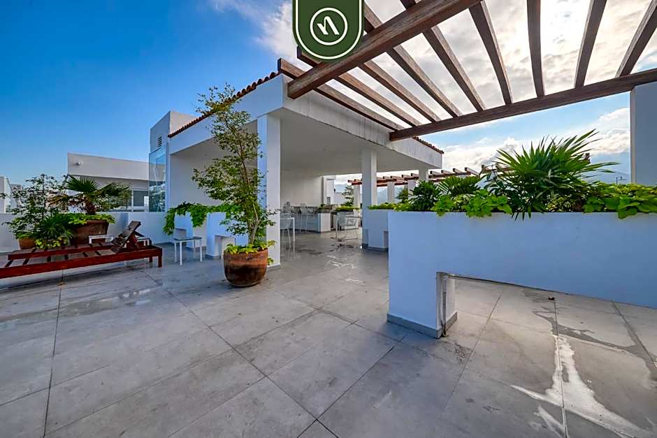 Great Design 1BR Condo - Rooftop pool