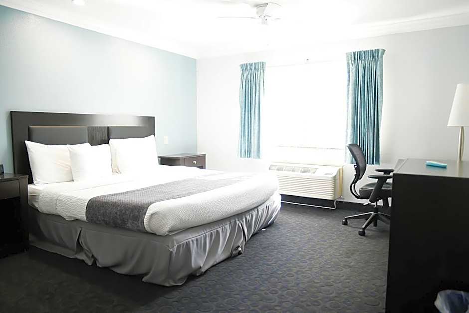 Days Inn by Wyndham West Covina