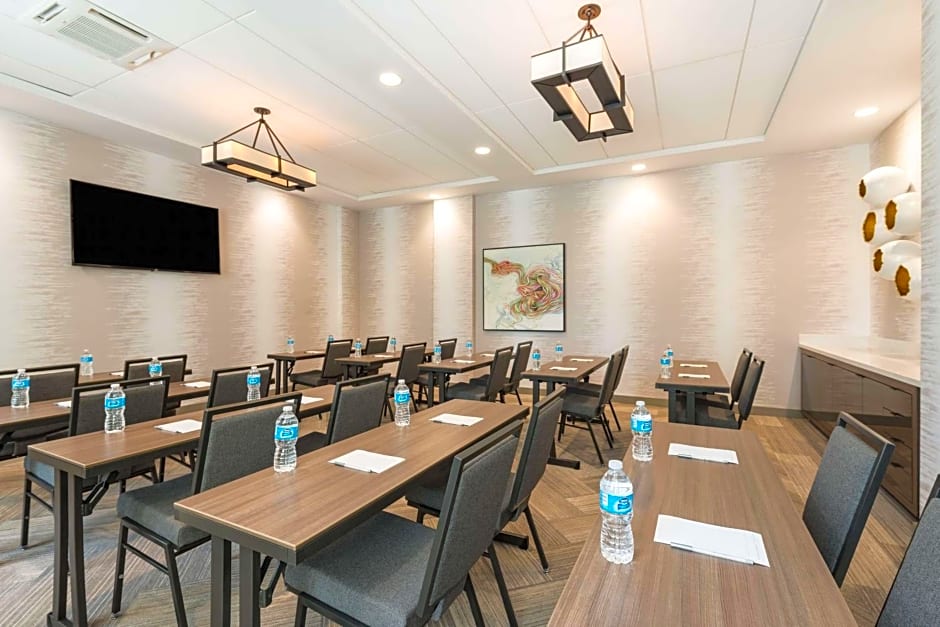 Hampton Inn By Hilton & Suites Miami Midtown, FL