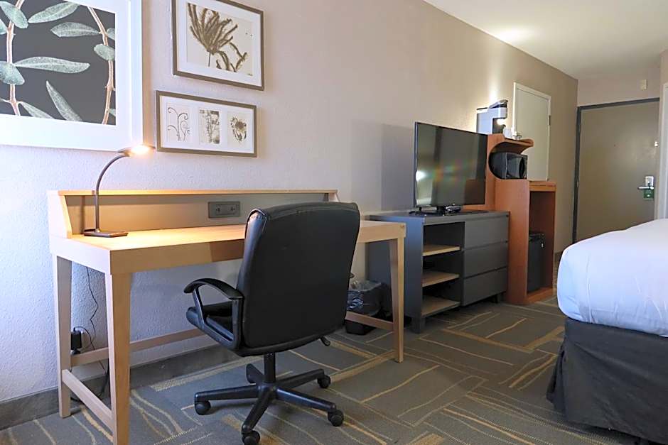 GreenTree Inn Phoenix Sky Harbor