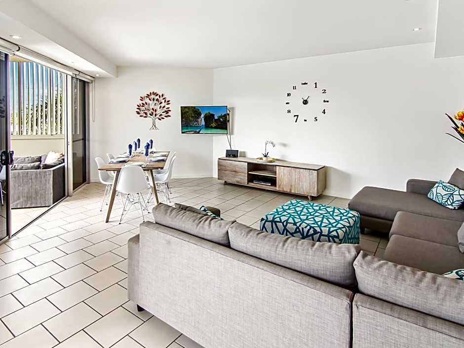 Space Holiday Apartments