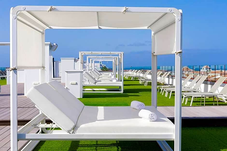 Alexandre Hotel La Siesta