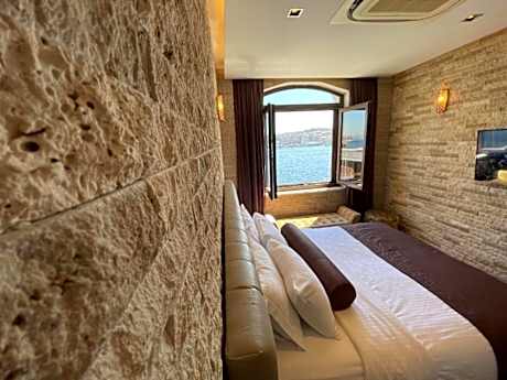Deluxe Sea View Room