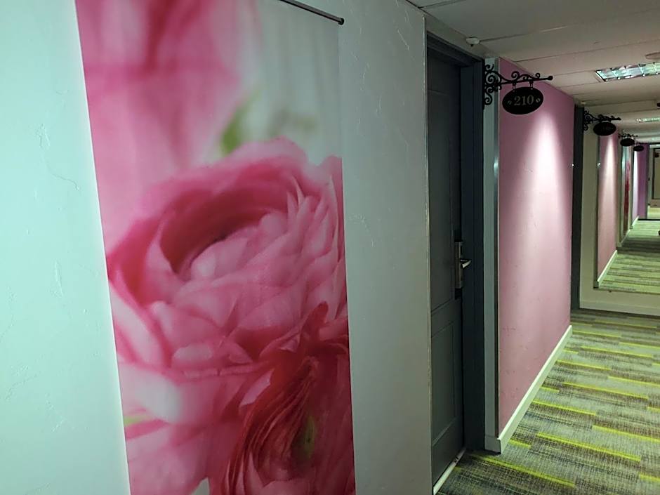 Atoll Hotel restaurant