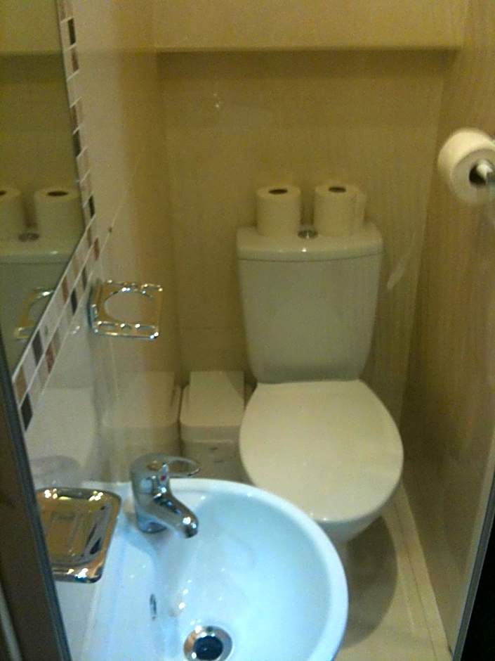 The Crystal Lodge Hotel