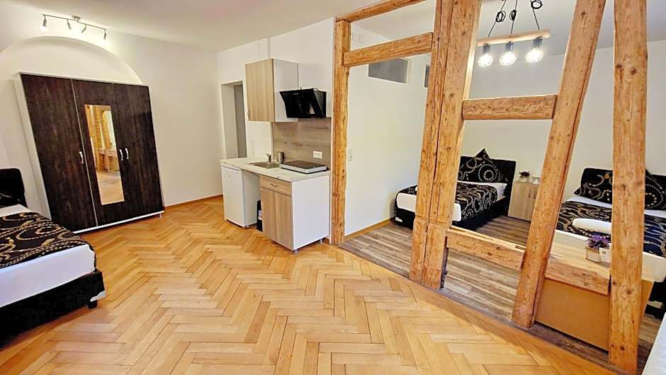 Zur Schönen Lau- Monteurzimmer