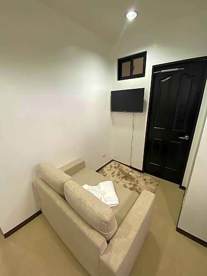 Ma Lourdes Inn- Washington Street