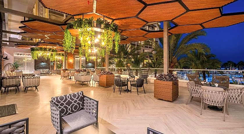 Kirman Sidera Luxury & Spa