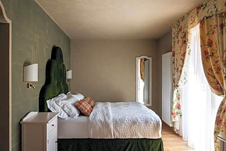 Double Room with Lake View