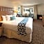 Cambria Landing Inn and Suites