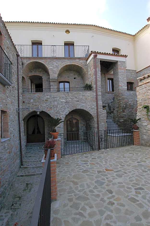 Palazzo dei Poeti